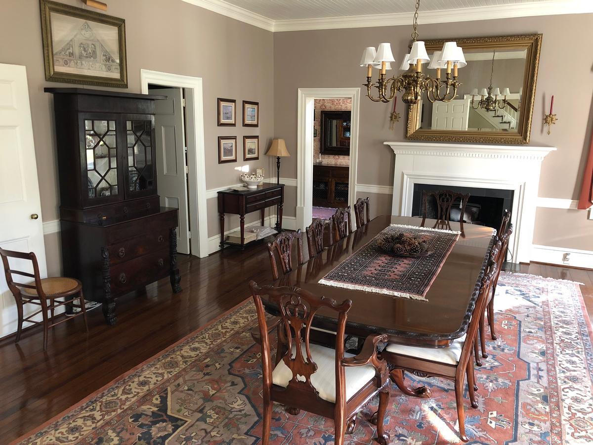 The Elizabethtown Inn ภายนอก รูปภาพ
