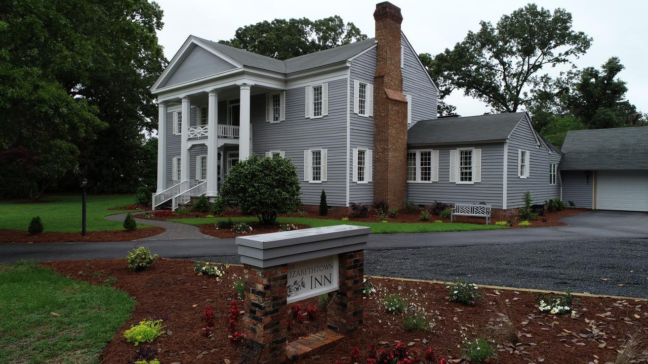 The Elizabethtown Inn ภายนอก รูปภาพ