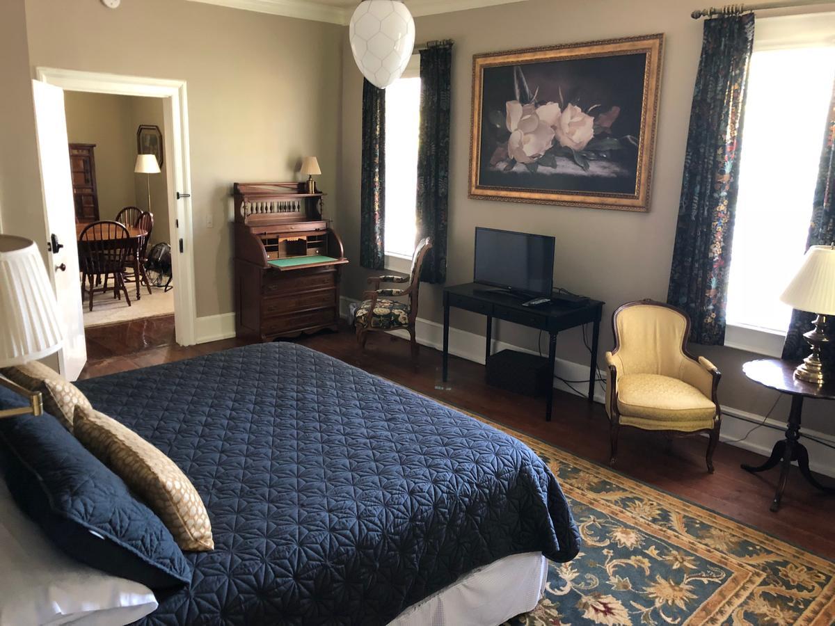 The Elizabethtown Inn ภายนอก รูปภาพ