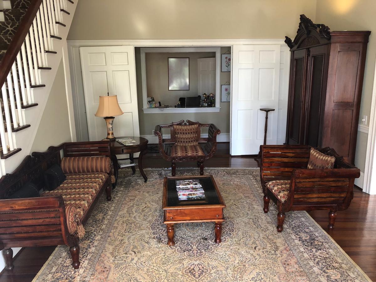 The Elizabethtown Inn ภายนอก รูปภาพ