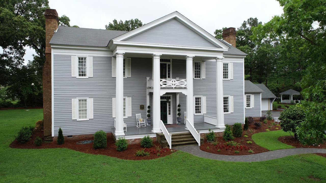 The Elizabethtown Inn ภายนอก รูปภาพ