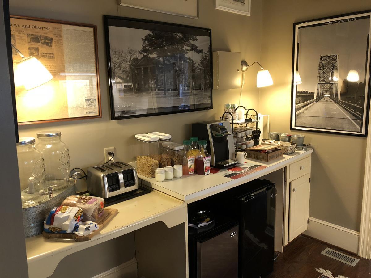 The Elizabethtown Inn ภายนอก รูปภาพ
